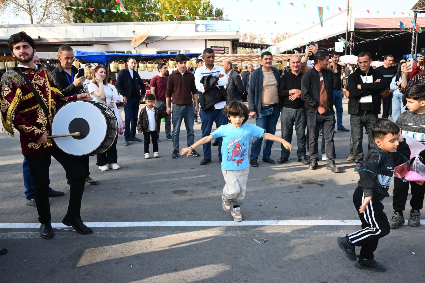 В Гёйчае прошел XVI Фестиваль граната – красочный праздник и символ Азербайджана (ФОТО)