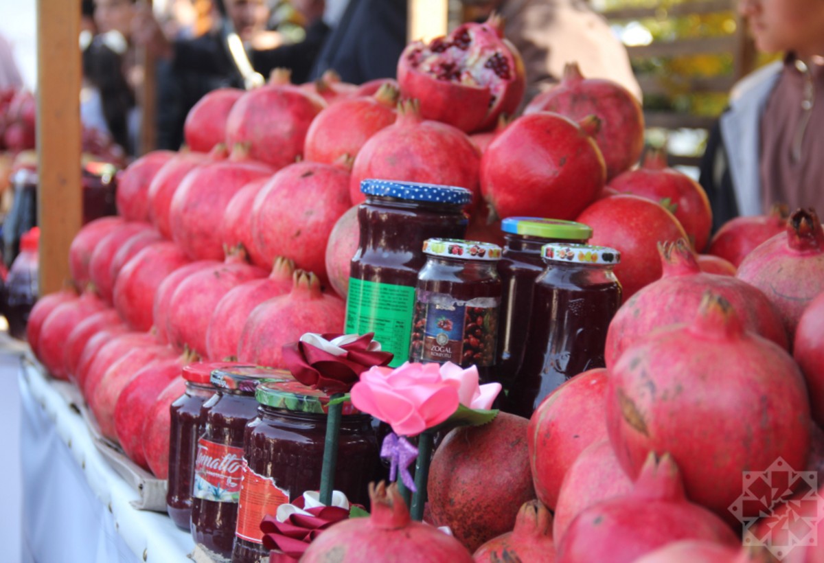 В Гёйчае прошел XVI Фестиваль граната – красочный праздник и символ Азербайджана (ФОТО)