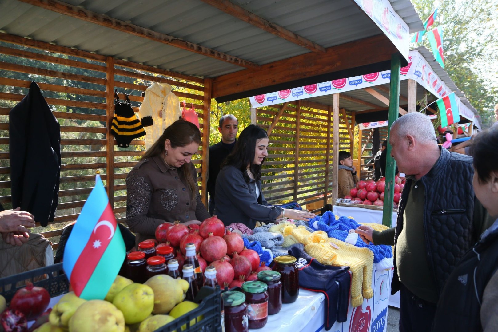В Гёйчае прошел XVI Фестиваль граната – красочный праздник и символ Азербайджана (ФОТО)