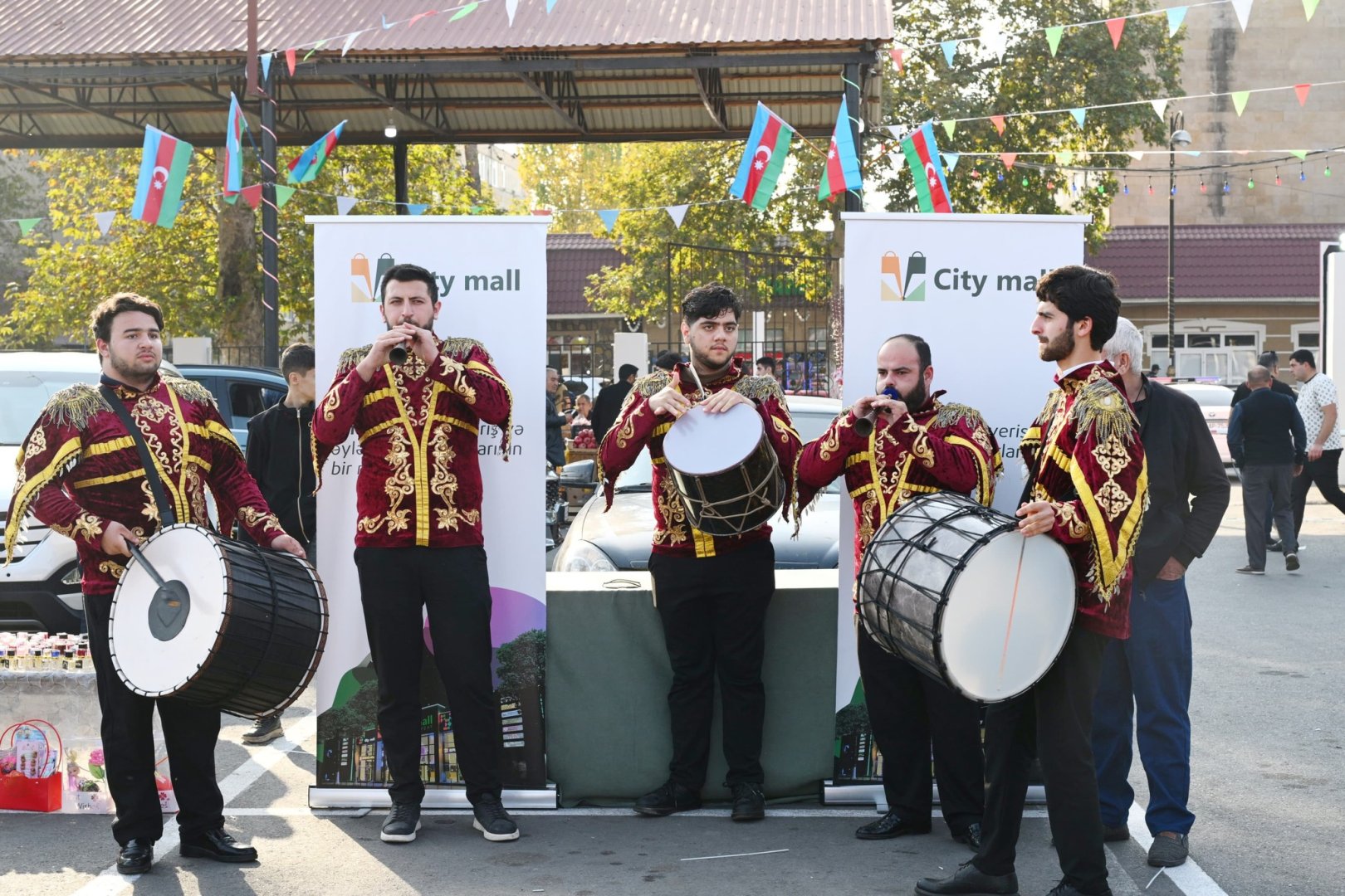 В Гёйчае прошел XVI Фестиваль граната – красочный праздник и символ Азербайджана (ФОТО)