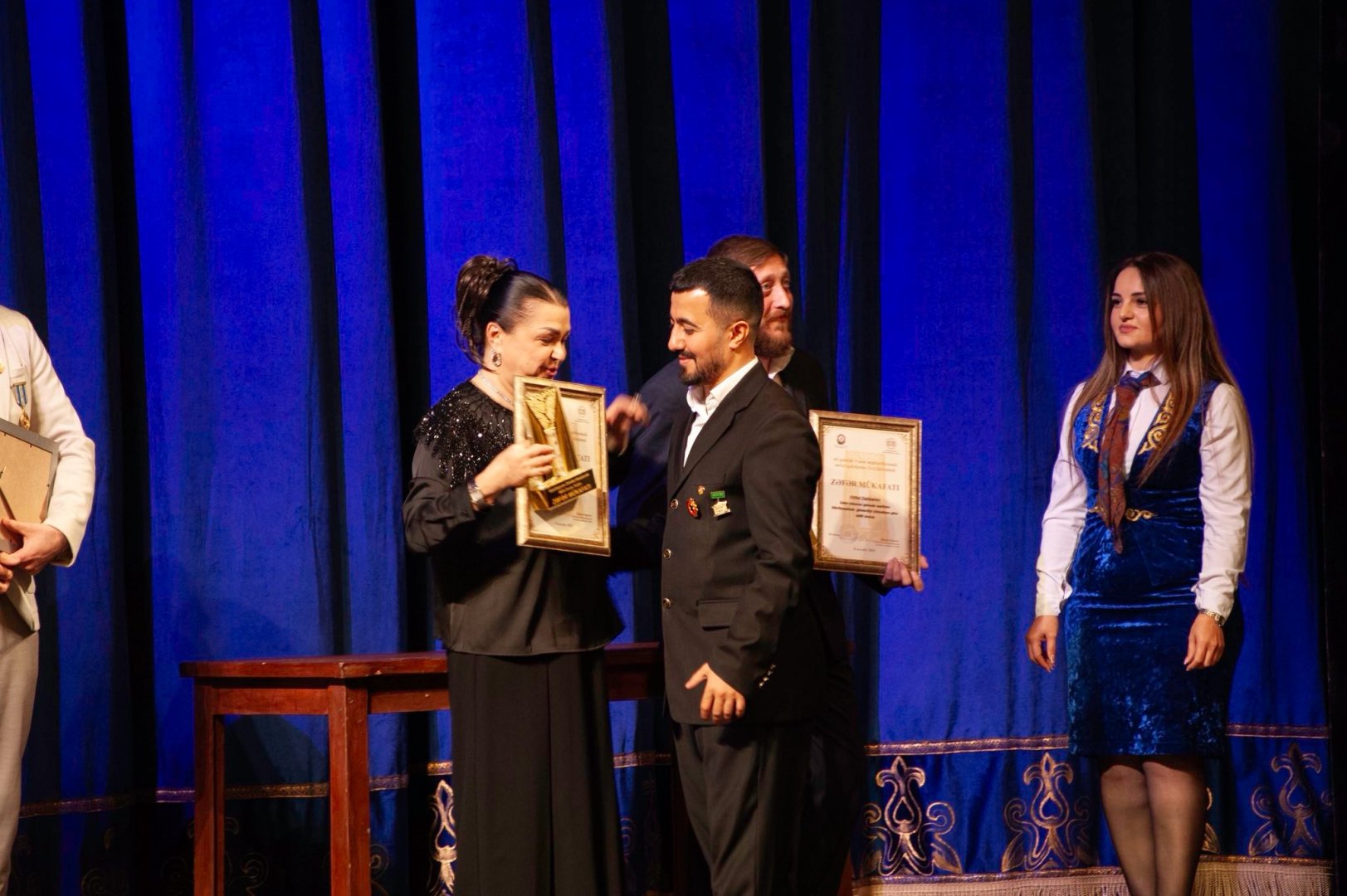 Победе Азербайджана посвящается - творческие деятели удостоены премии ZƏFƏR (ФОТО)