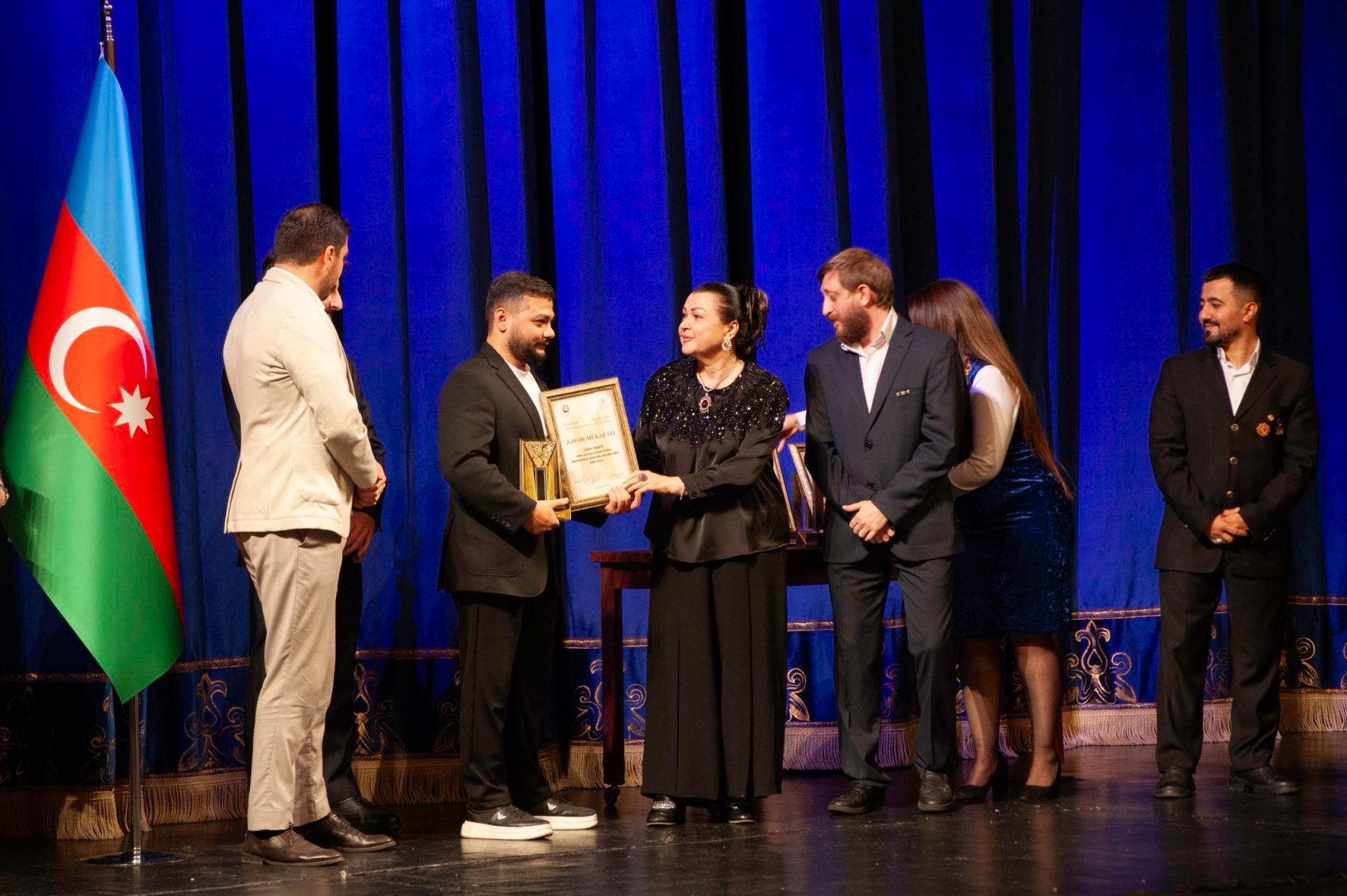 Победе Азербайджана посвящается - творческие деятели удостоены премии ZƏFƏR (ФОТО)