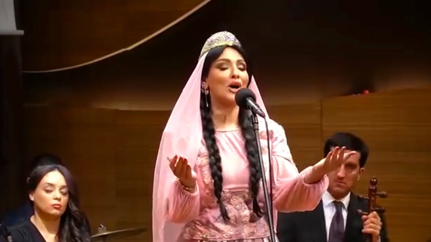 В рамках проекта "Исторические лица театра" представлен концерт памяти Гусейнгулу Сарабского (ФОТО)