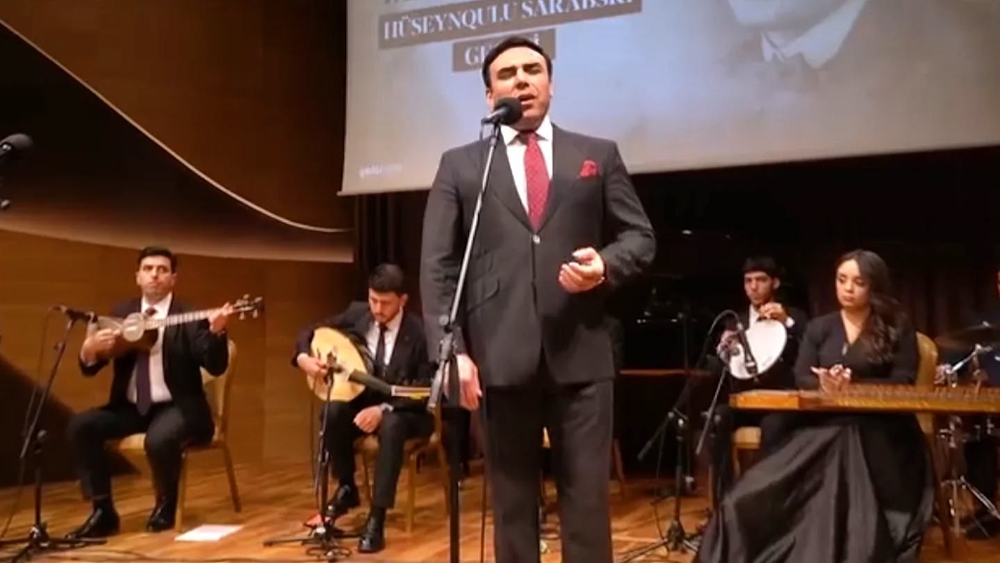 В рамках проекта "Исторические лица театра" представлен концерт памяти Гусейнгулу Сарабского (ФОТО)