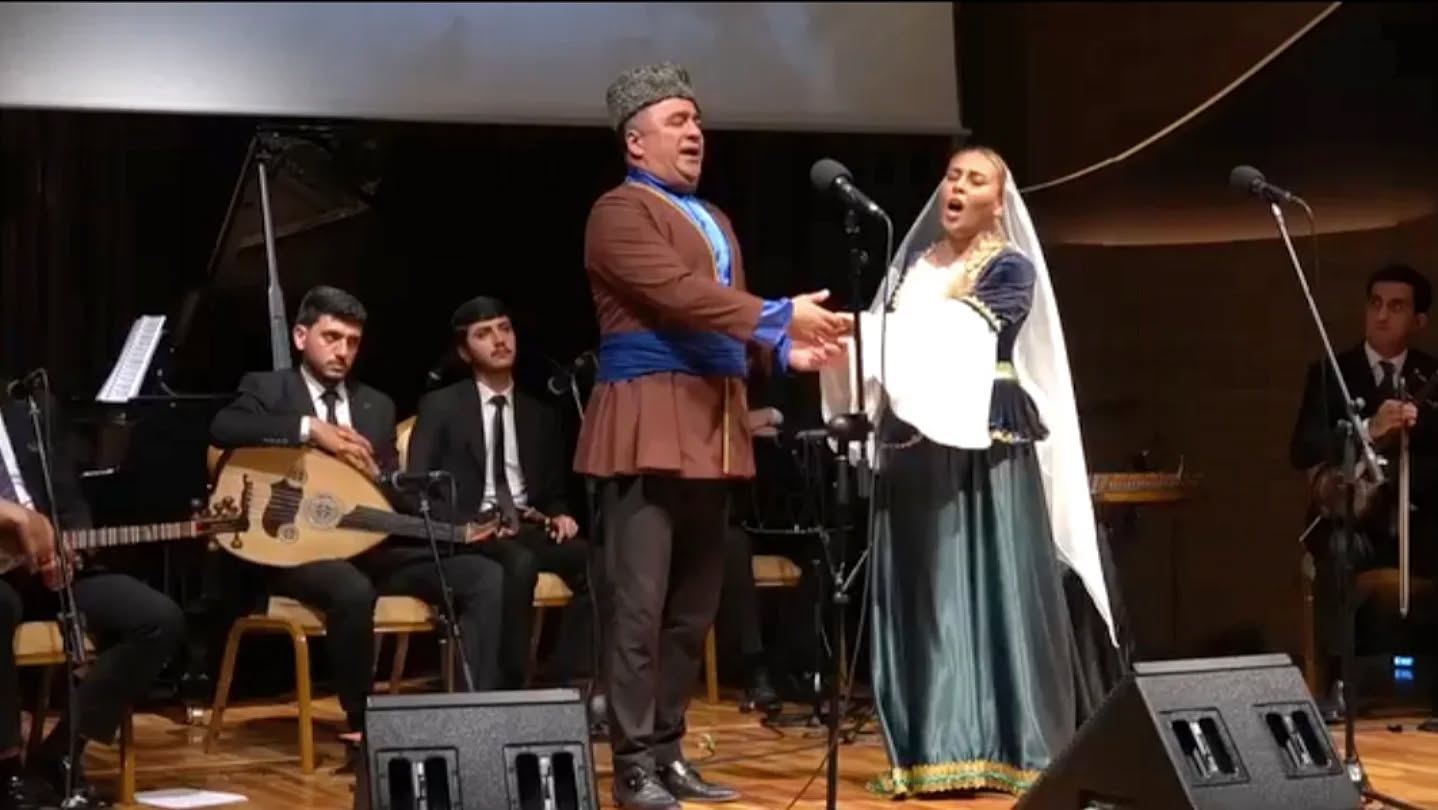 В рамках проекта "Исторические лица театра" представлен концерт памяти Гусейнгулу Сарабского (ФОТО)