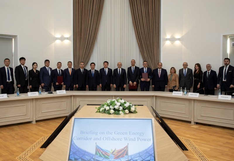 Азербайджан подписал с китайской компанией соглашение о реализации проекта солнечной энергетики