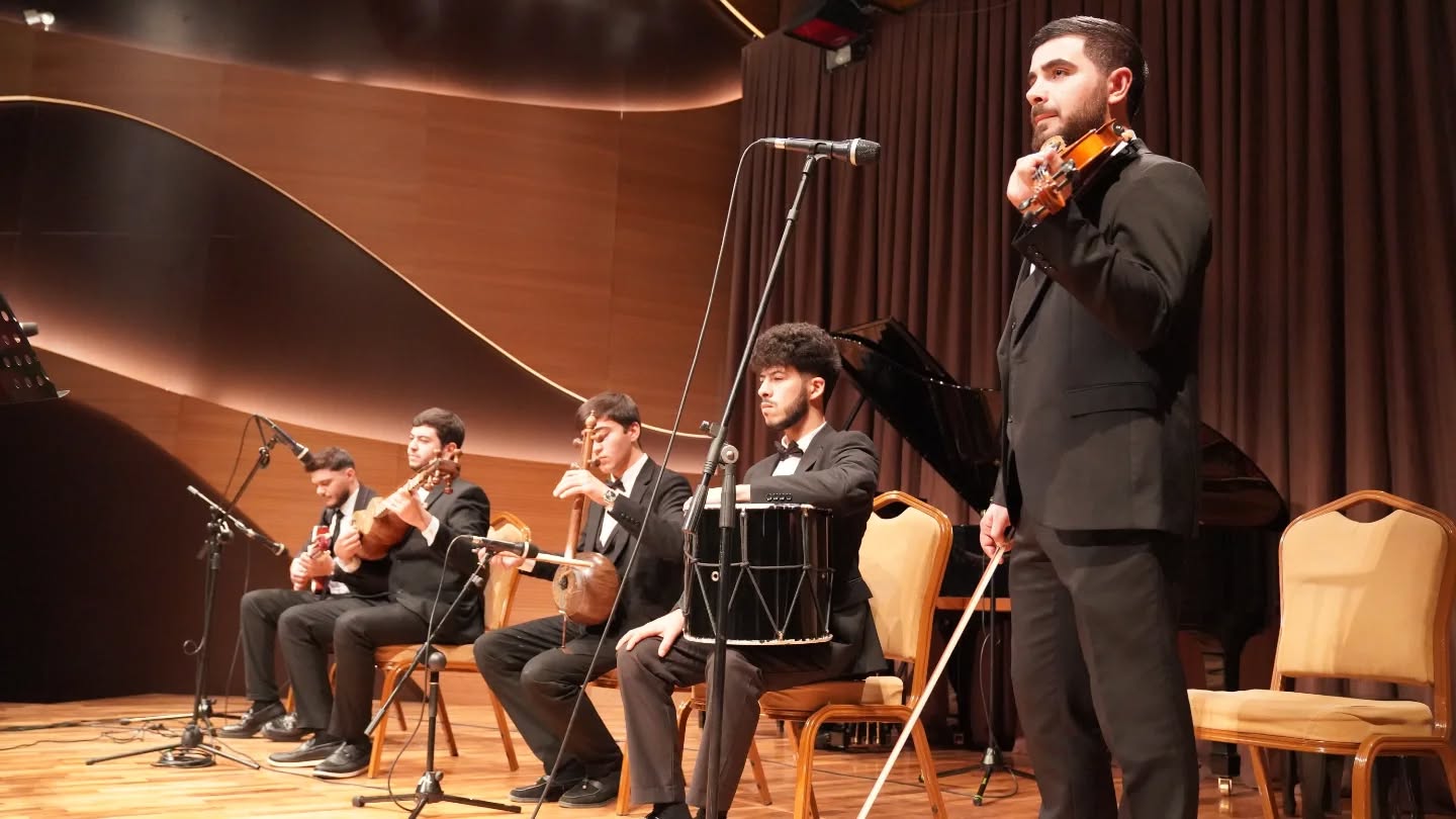 В Баку состоялся вечер патриотической песни, посвященный Дню Конституции и Дню Победы (ФОТО)