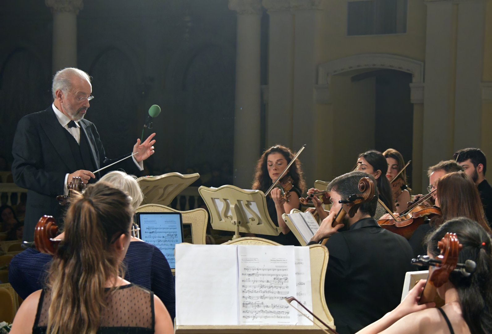 Дмитрий Ситковецкий - возвращение к истокам. Маэстро мирового масштаба о Баку, семье, памяти и музыке, рождающейся из корней (ФОТО)