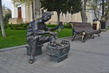 Бронзовые истории Баку: город, в котором оживает скульптура (ФОТО)