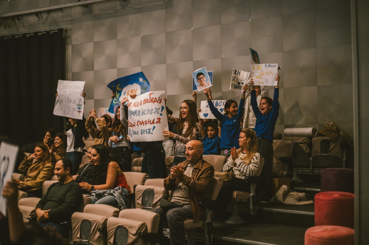 В Баку проходит Детская юниор-лига КВН – с азартом, талантом, юмором и живой конкуренцией (ФОТО)