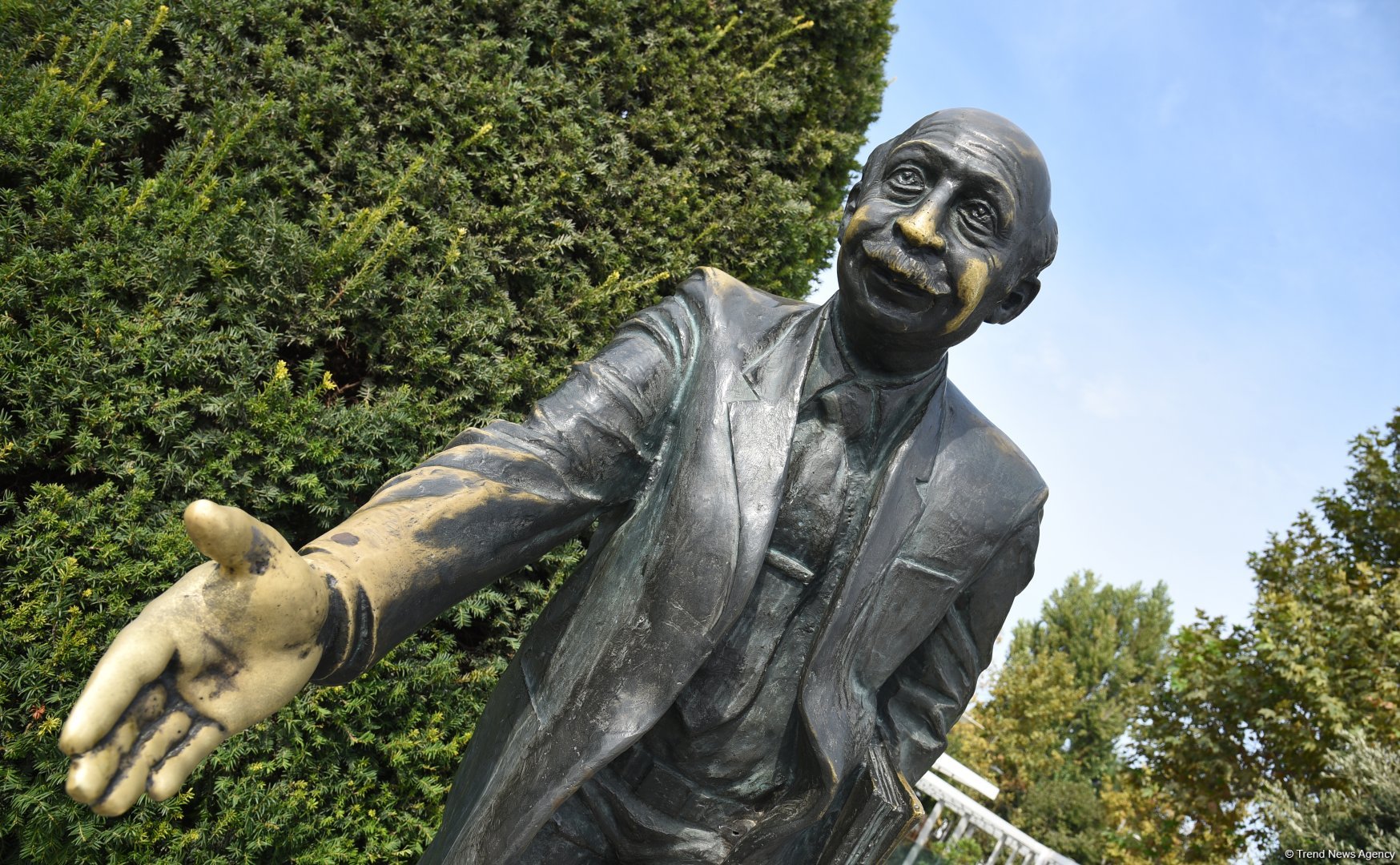 Бронзовые истории Баку: город, в котором оживает скульптура (ФОТО)