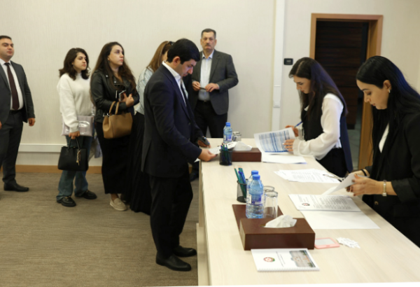 Избраны новые члены Общественного совета при минфине Азербайджана