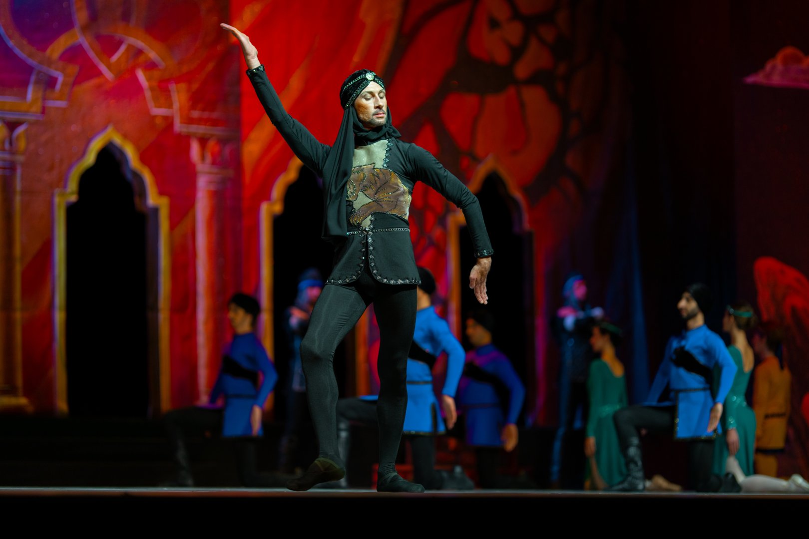 "Семь красавиц" в Азербайджане - возрождение шедевра легенды о любви и власти (ФОТО)