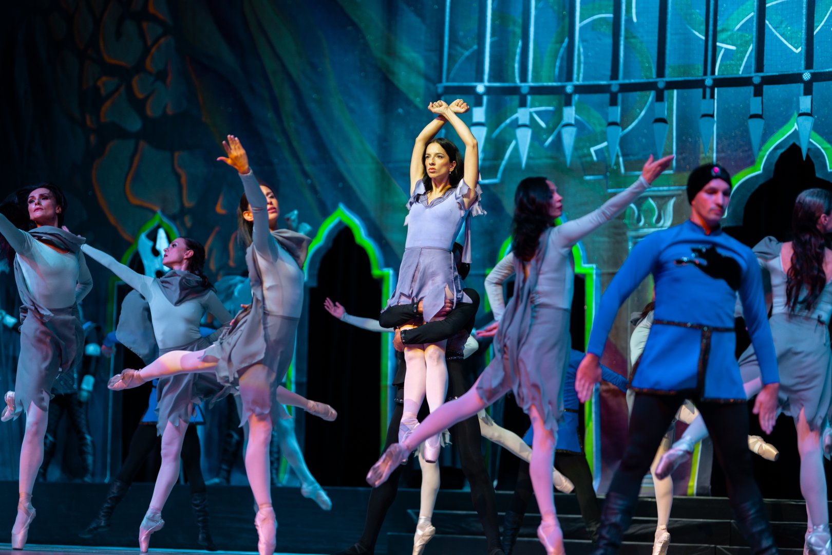 "Семь красавиц" в Азербайджане - возрождение шедевра легенды о любви и власти (ФОТО)