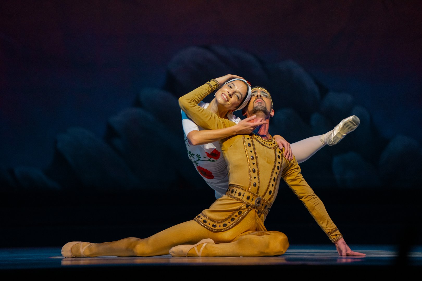 "Семь красавиц" в Азербайджане - возрождение шедевра легенды о любви и власти (ФОТО)