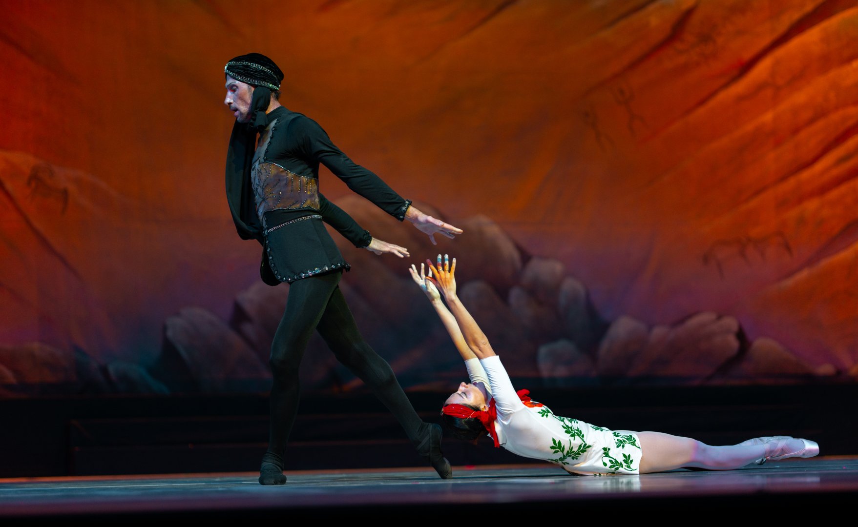 "Семь красавиц" в Азербайджане - возрождение шедевра легенды о любви и власти (ФОТО)