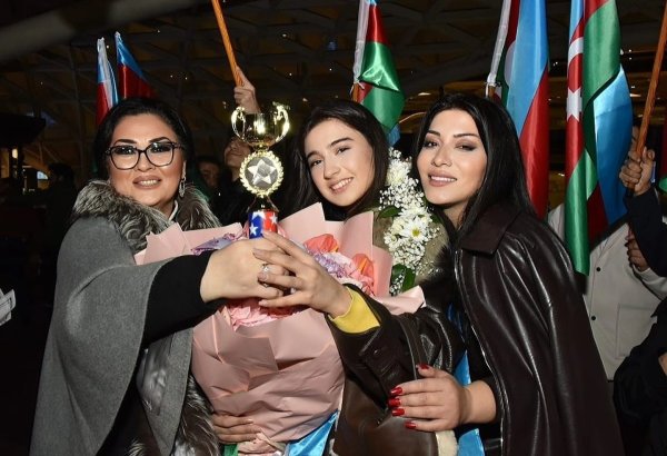 Воспитанники Айбениз Гашимовой стали победителями Florida Keys на сцене Карнеги-холл (ВИДЕО, ФОТО)