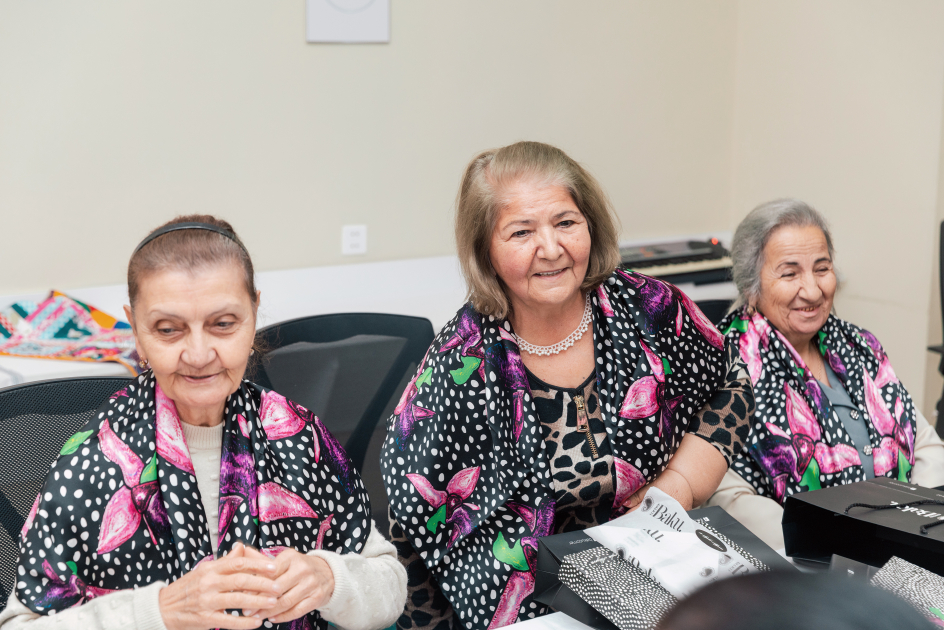 Вице-президент Фонда Гейдара Алиева Лейла Алиева посетила семью шехидов в Мингячевире, ознакомилась с рядом социальных учреждений (ФОТО)