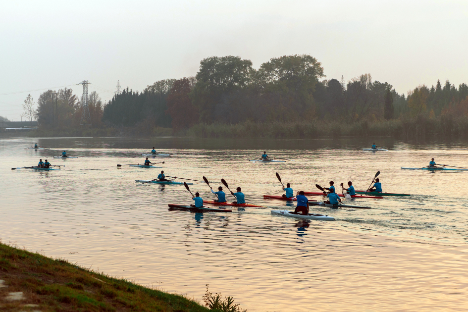 Вице-президент Фонда Гейдара Алиева Лейла Алиева встретилась со спортсменами на гребной базе в Мингячевире (ФОТО)