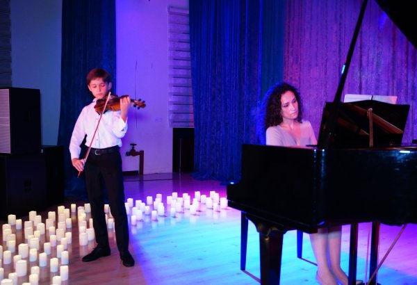 Талантливые дети создали в Баку атмосферу эпохи барокко (ФОТО)