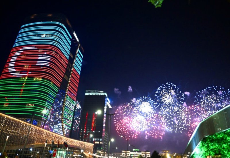 В Ташкенте состоялся салют в честь глав государств, принимающих участие в 7-й Консультативной встрече глав государств Центральной Азии (ФОТО)