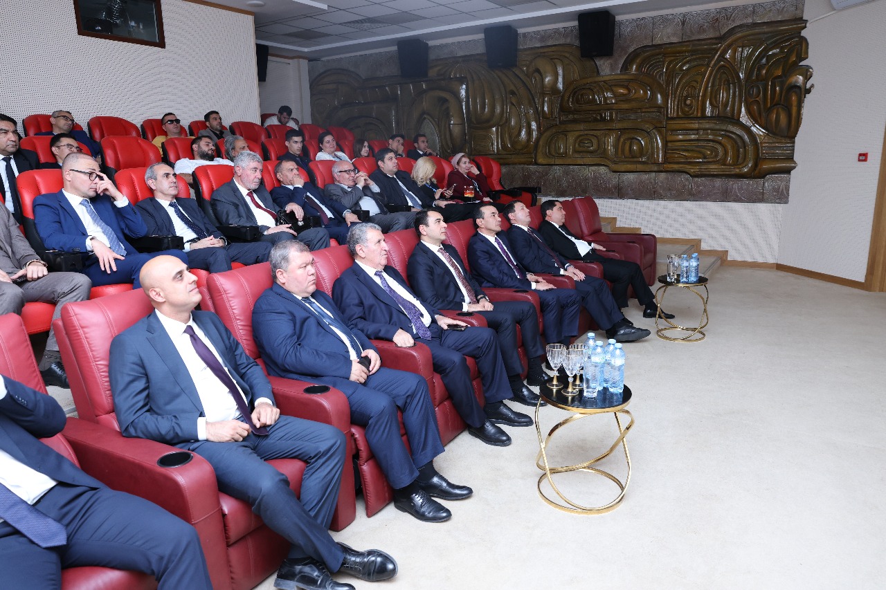 В Ташкенте состоялся специальный показ азербайджанского фильма "Тагиев: Нефть" (ФОТО)