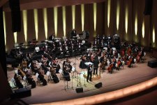 Вице-президент Фонда Гейдара Алиева Лейла Алиева присутствовала на концерте Пласидо Доминго в Центре Гейдара Алиева (ФОТО/ВИДЕО)