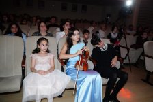 Талантливые дети создали в Баку атмосферу эпохи барокко (ФОТО)