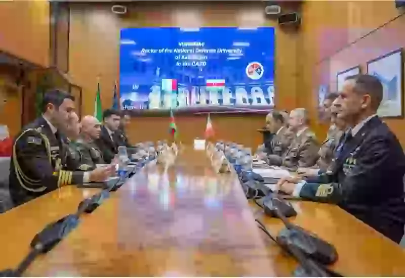 Азербайджан и Италия обсудили сотрудничество в сфере военного образования