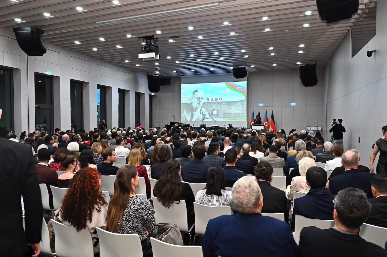 В Берлине состоялся торжественный концерт, посвящённый Дню Победы Азербайджана (ФОТО)