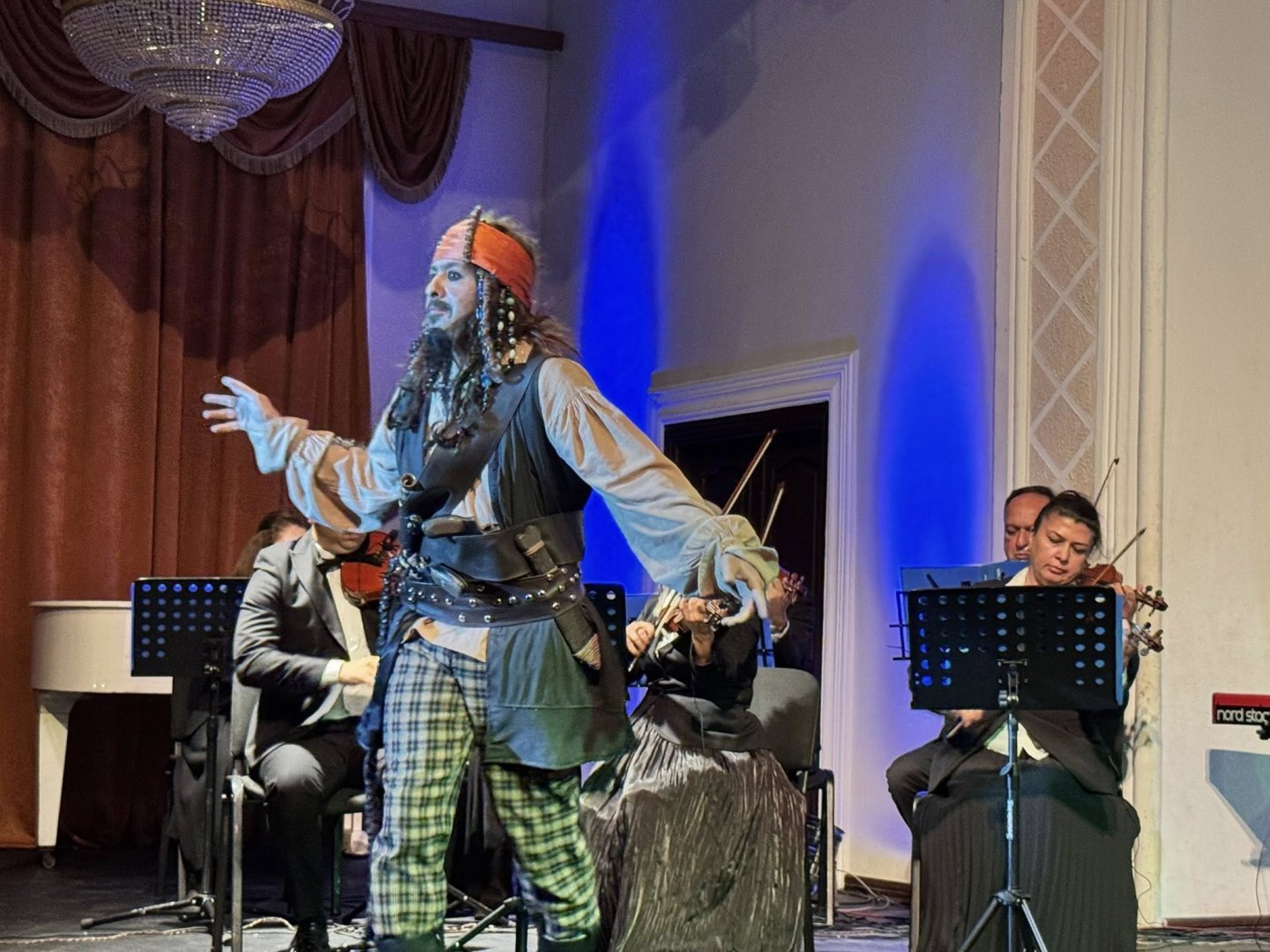 Когда театральная сцена Баку превращается в музыкальное кино (ВИДЕО, ФОТО)