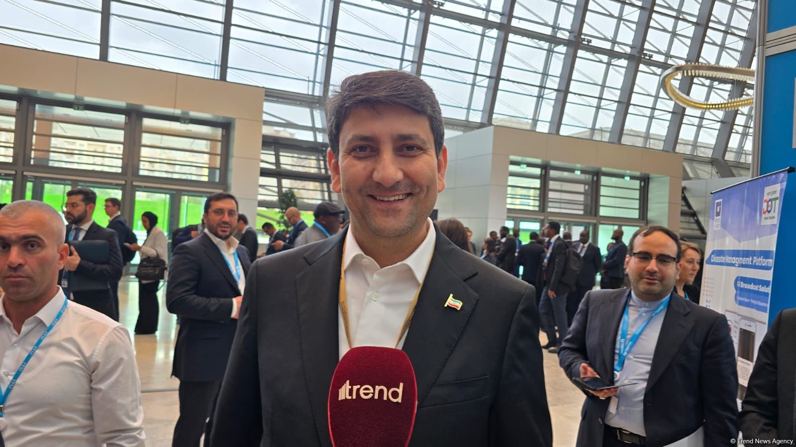 Азербайджан и Иран планируют подписать меморандум о сотрудничестве в цифровой сфере - министр (Эксклюзив)