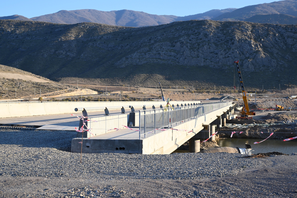 Члены Координационного штаба ознакомились с работами по Зангезурскому коридору и строительством моста Агбенд-Келале (ФОТО)