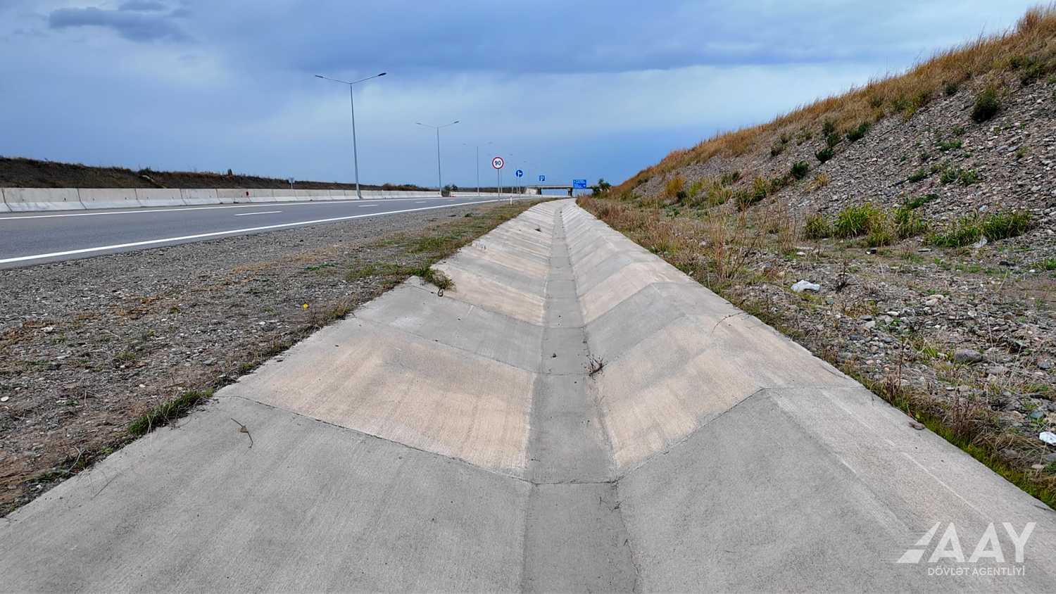 Реализация проекта по расширению участка дороги Гянджа-Газах-граница с Грузией находится на завершающей стадии (ФОТО)