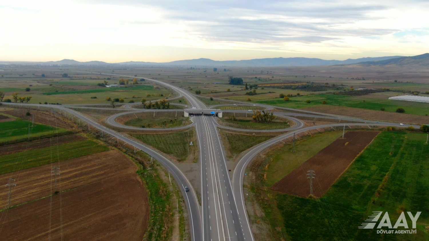 Реализация проекта по расширению участка дороги Гянджа-Газах-граница с Грузией находится на завершающей стадии (ФОТО)