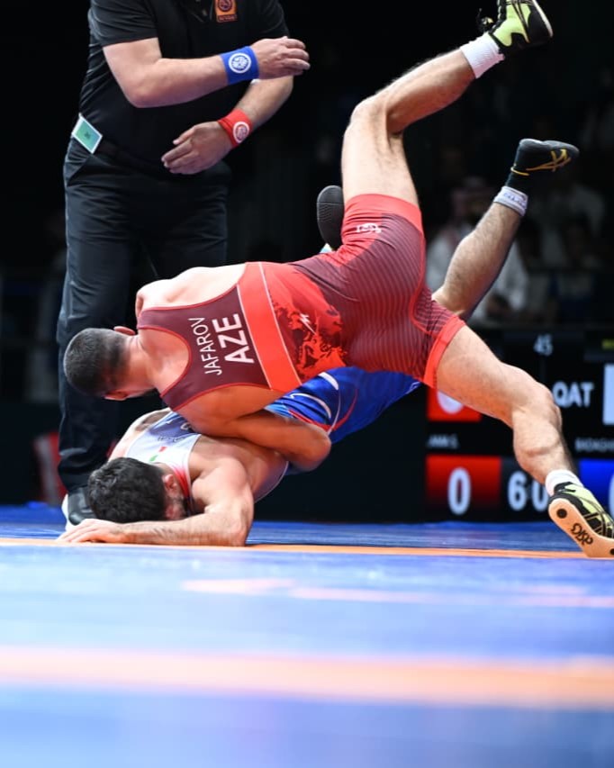Азербайджанский борец завоевал серебряную медаль Исламиады (ФОТО)
