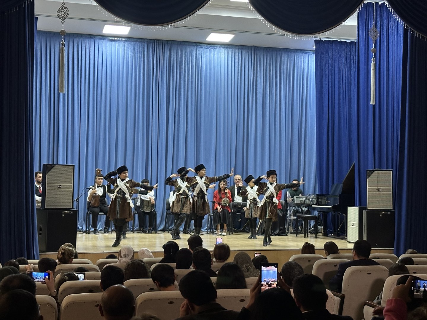 Детские филармонии Баку и Нахчывана впервые выступили с совместным концертным проектом (ФОТО)