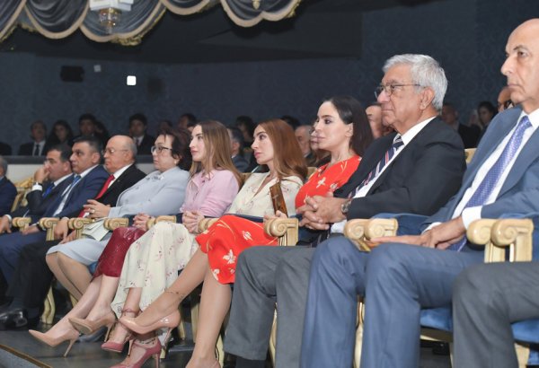 В Академическом музыкальном театре состоялась премьера спектакля «Гюльчохра и Аскер» (ФОТО)