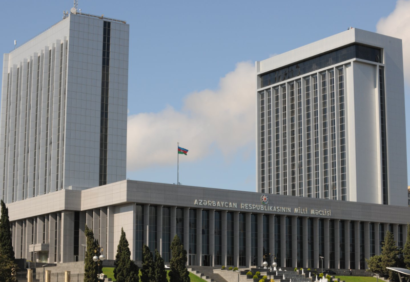 Милли Меджлис Азербайджана осудил предвзятые документы парламентов Бельгии и Нидерландов