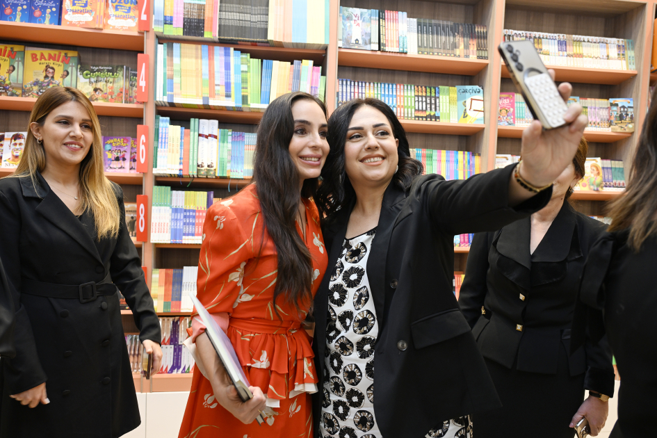 Состоялась церемония презентации книги «Мы изучаем азербайджанский язык» (ФОТО)