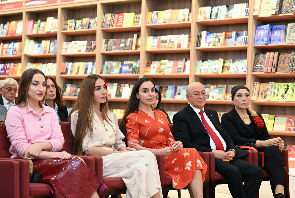 Состоялась церемония презентации книги «Мы изучаем азербайджанский язык» (ФОТО)