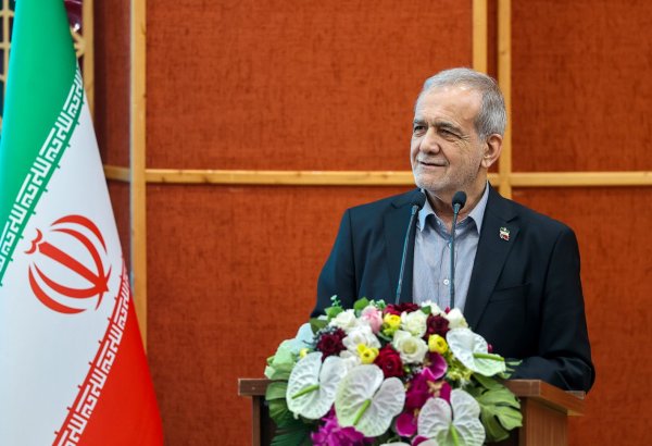 Граждане Ирана имеют право на протест - Пезешкиан