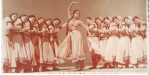 "Белый цветок" Роза Джалилова - выступление перед Сталиным, открытка от Фиделя Кастро, в суровом режиме Саддама Хусейна (ФОТО)