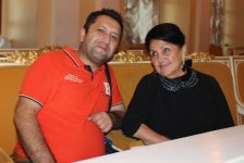 "Белый цветок" Роза Джалилова - выступление перед Сталиным, открытка от Фиделя Кастро, в суровом режиме Саддама Хусейна (ФОТО)