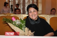 "Белый цветок" Роза Джалилова - выступление перед Сталиным, открытка от Фиделя Кастро, в суровом режиме Саддама Хусейна (ФОТО)