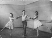 "Белый цветок" Роза Джалилова - выступление перед Сталиным, открытка от Фиделя Кастро, в суровом режиме Саддама Хусейна (ФОТО)