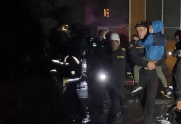 Стало известно состояние здоровья пострадавших при пожаре в жилом доме в Баку