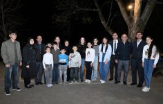 Лейла Алиева и Арзу Алиева навестили семью Панджали Теймурова в Астаре (ФОТО)