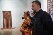 В Тиране состоялось открытие выставки ковров "Азерхалча" - "Да будут благословенны ваши руки!" (ФОТО)