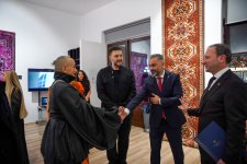 В Тиране состоялось открытие выставки ковров "Азерхалча" - "Да будут благословенны ваши руки!" (ФОТО)